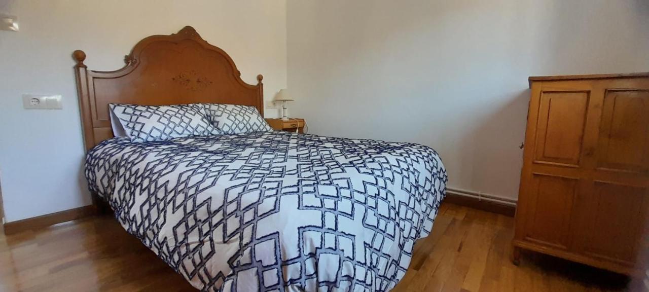 O Descanso Da Abella Appartement Ourense Buitenkant foto